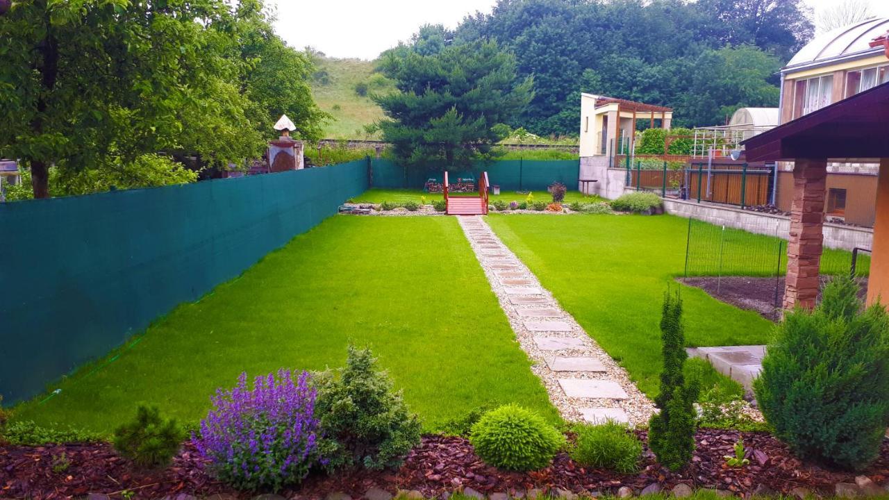 Гостевой дом Privat Velvet Турчьянске-Теплице Экстерьер фото